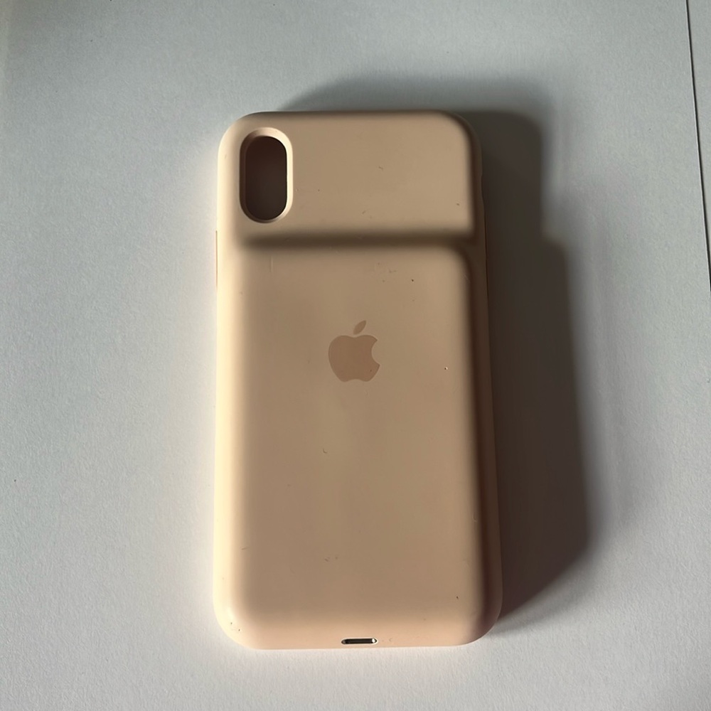 Pink Silicone Apple iPhone XS/X Charging Case